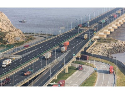 The Ministry of transport has considered lowering the toll standard of toll roads.