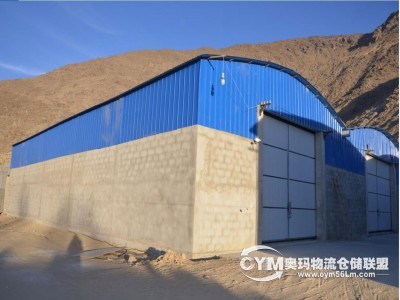 路寬10米以上，可承重200噸，20米長以內(nèi)重型車輛通過。倉庫配套有辦公平房出租，通水通電通網(wǎng)，附帶停車場，適宜辦公、生活。