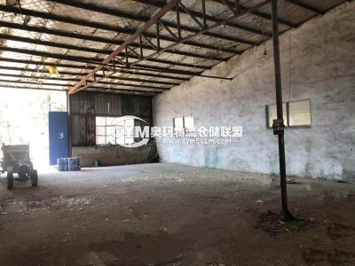 第3個(gè)倉(cāng)庫(kù)為鋼架結(jié)構(gòu)的內(nèi)景圖